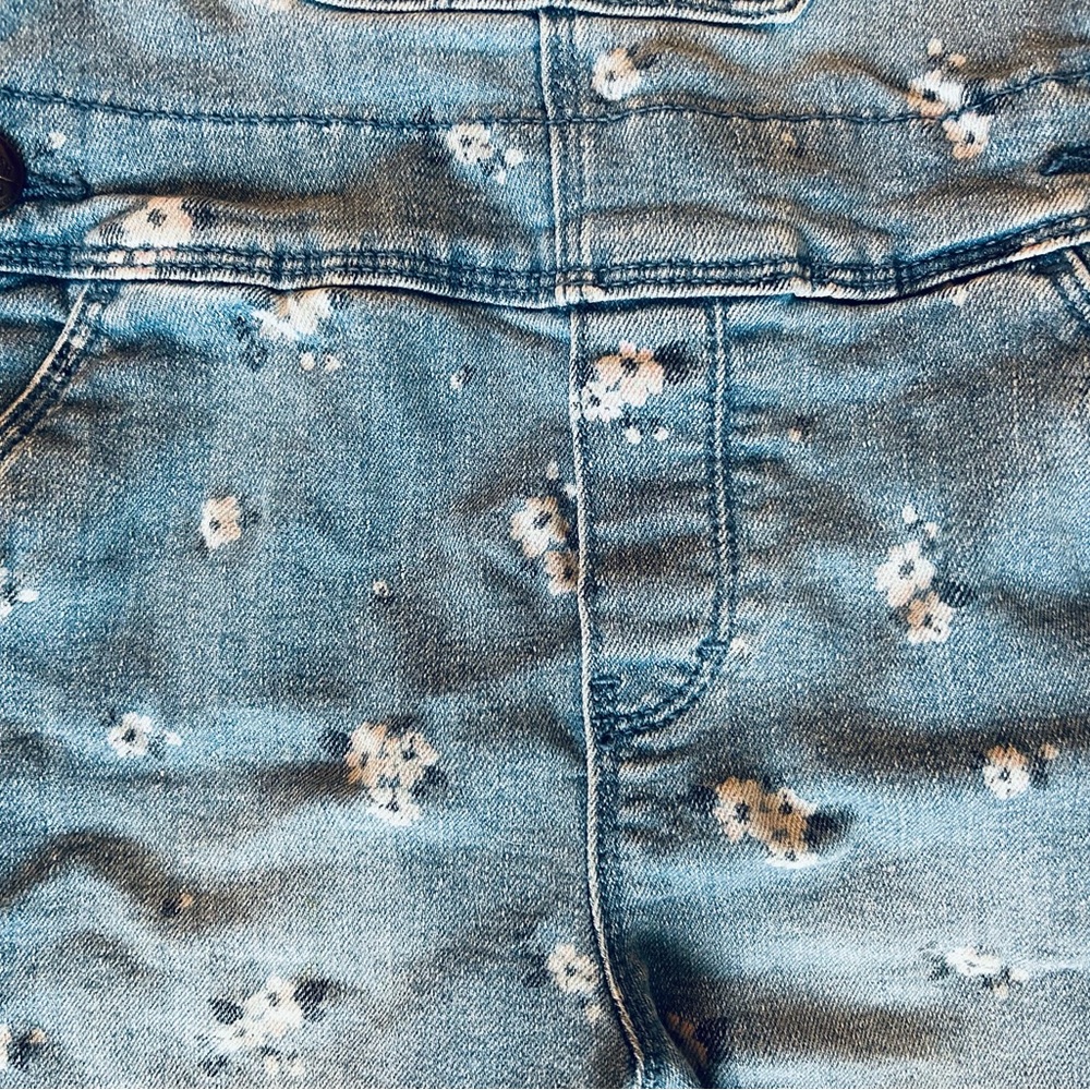 Rare OshKosh 2T Floral Denim Overalls with Ruffle Trim - Picture 6 of 12